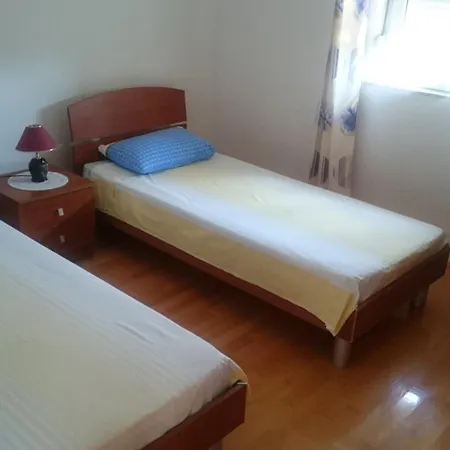 Bilava * Betina (Sibenik-Knin)