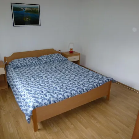 Bilava * Betina (Sibenik-Knin)