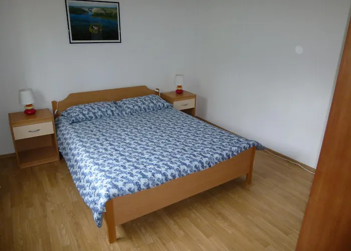 Bilava * Betina (Sibenik-Knin)